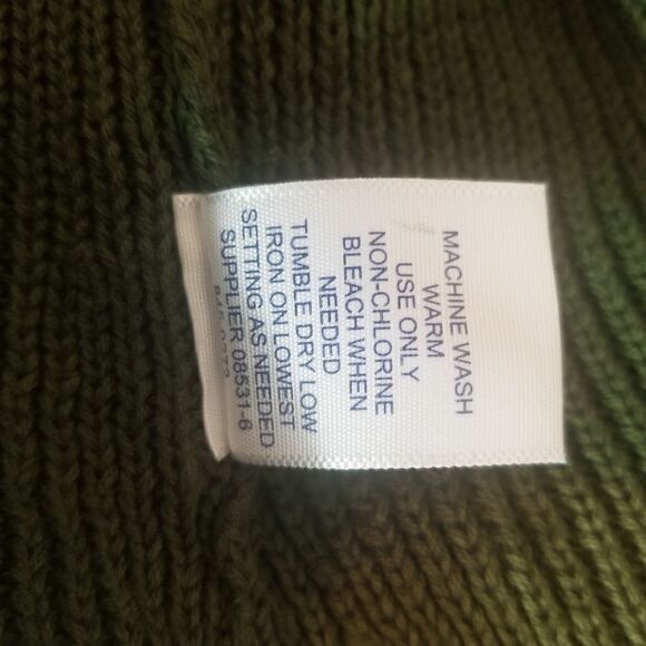 NWT. St John's Bay Army Green Long Sleeve Sweater - Picture 8 of 10
